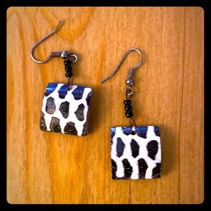 Giraffe pattern wood earrings
